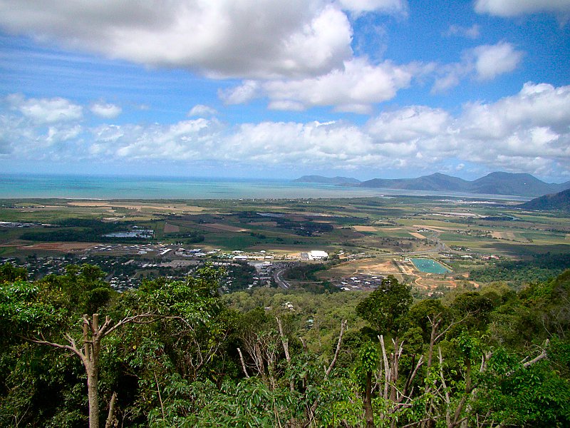 0783_View_north_of_Cairns.JPG