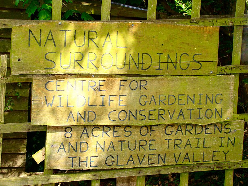 2486_Natural_Surroundings_sign.JPG
