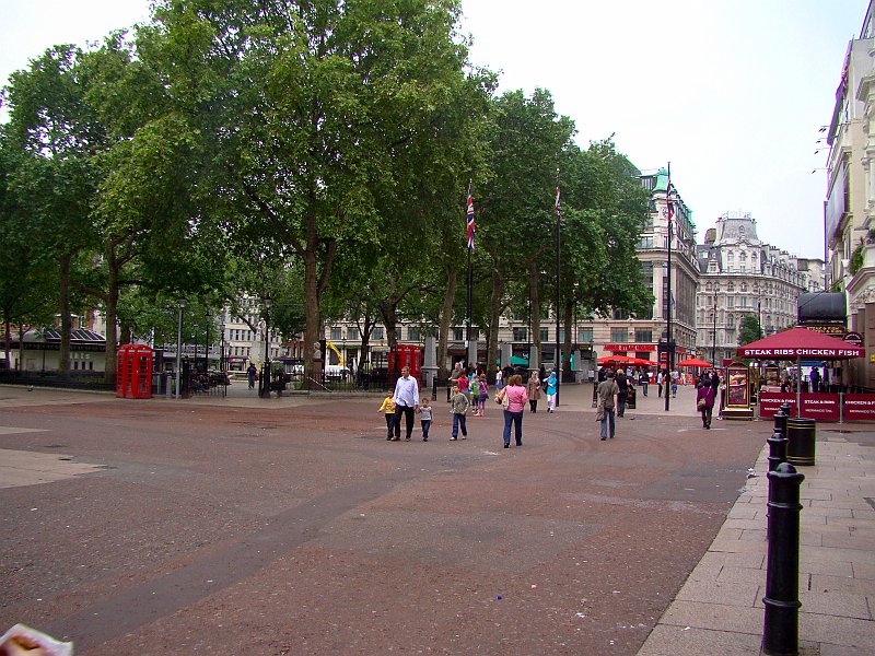 3851_Leicester_Square_Sunday_morning.JPG