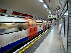 3847_Underground_platform