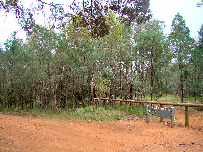 5250_Lunch_spot_Cocoparra_NP.JPG