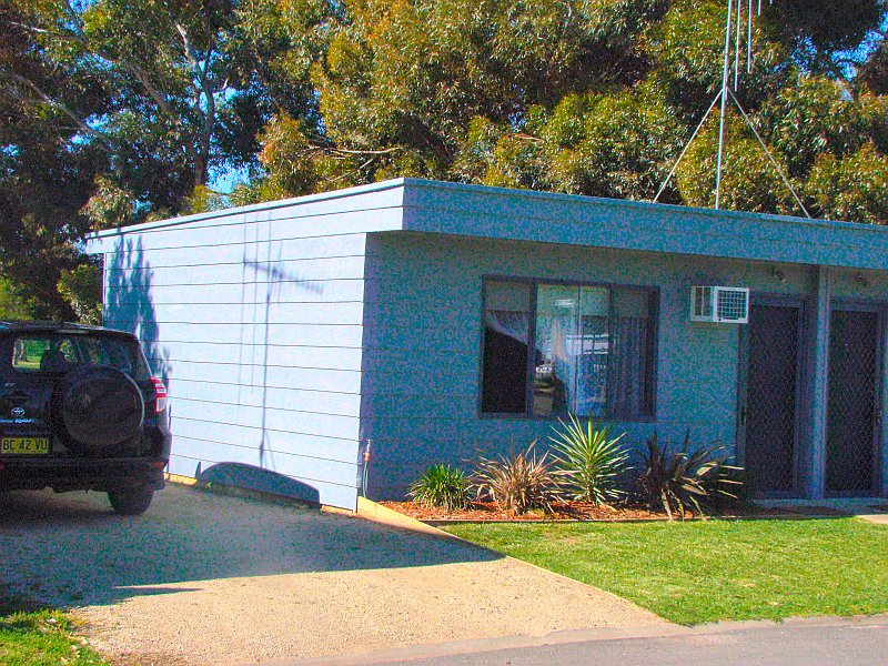 5290_My_studio_cabin.JPG