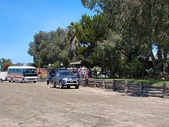 5712_Kids_arriving