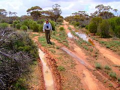 5851_Bob_checking_out_a_go-around
